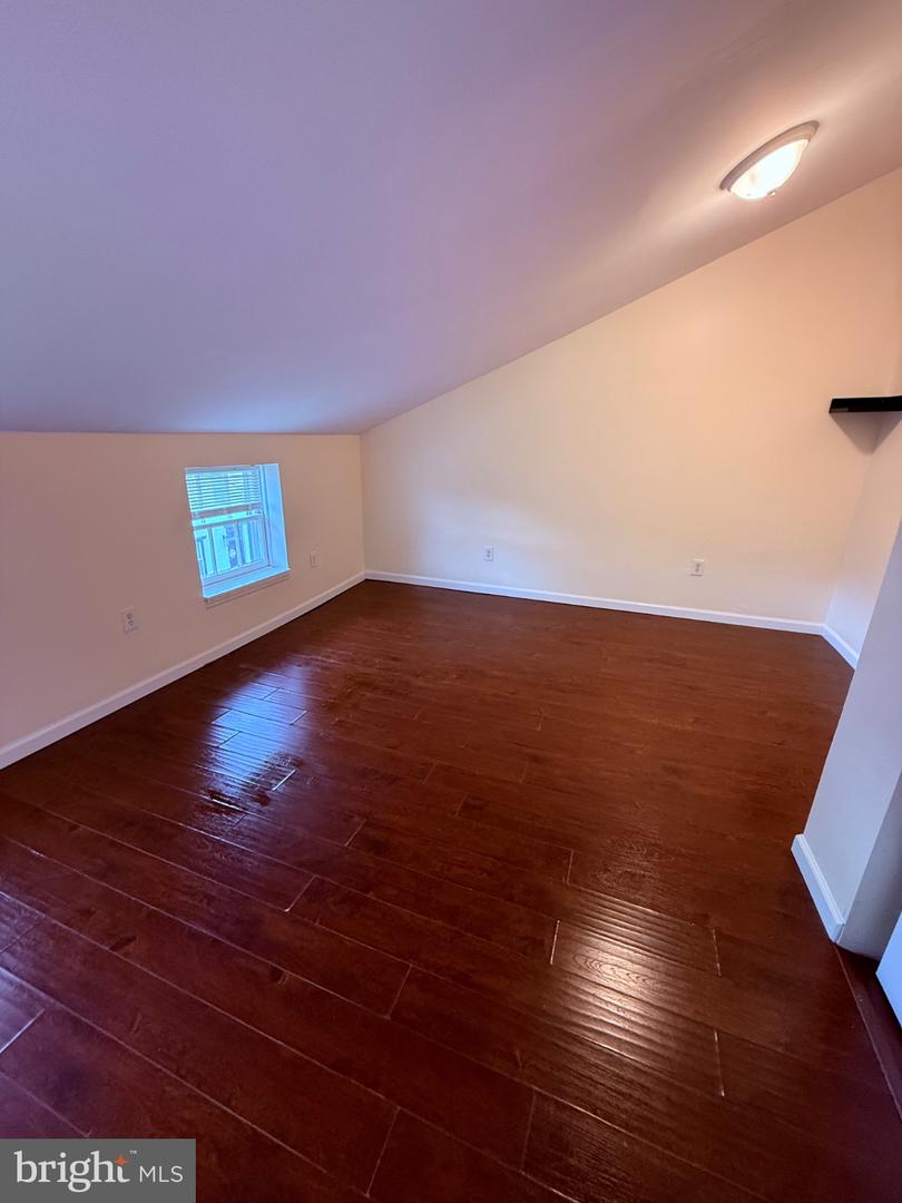 30 E Union St Property Photo 12