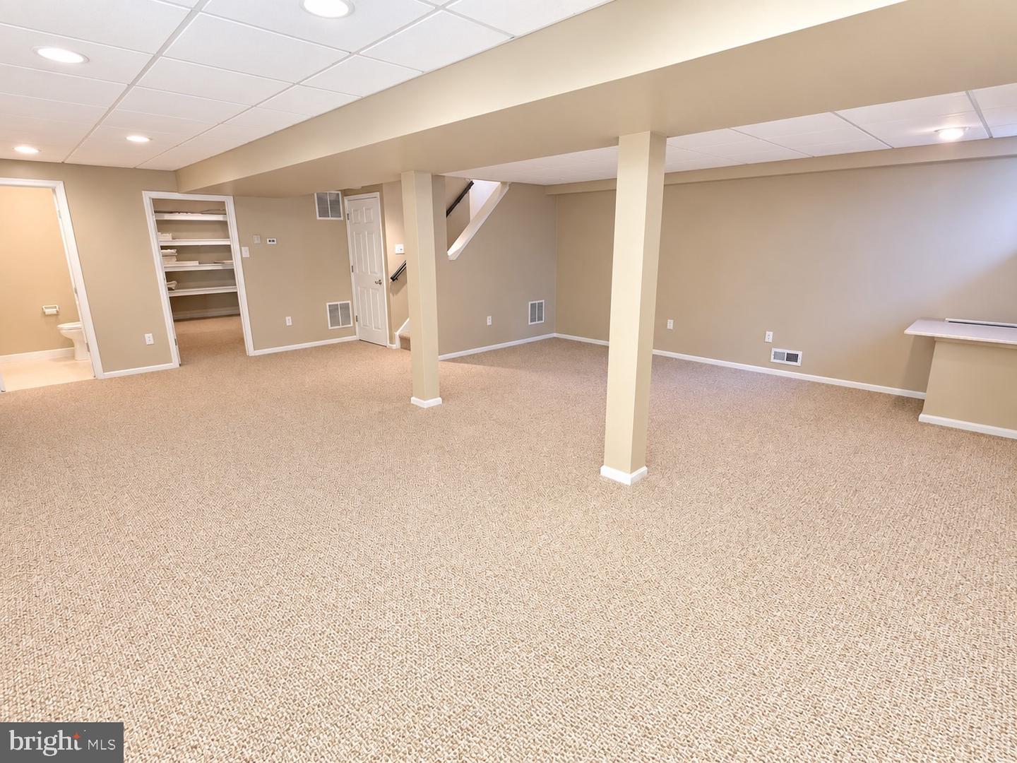 40 Hearthstone Ln Property Photo 12