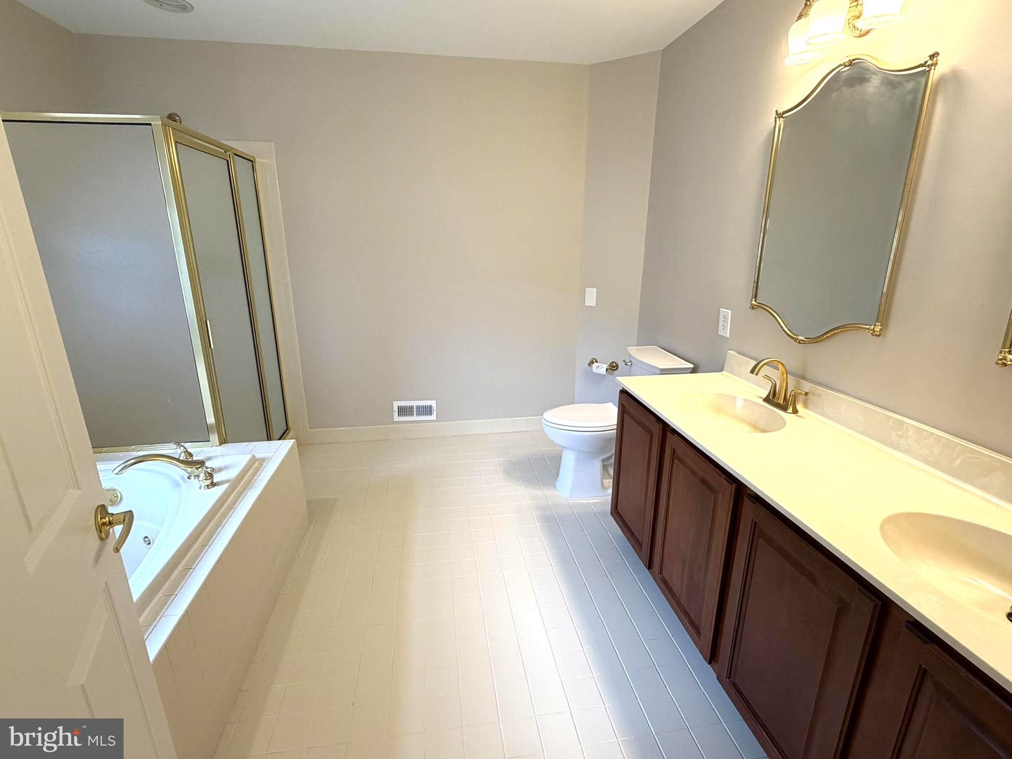 40 Hearthstone Ln Property Photo 14