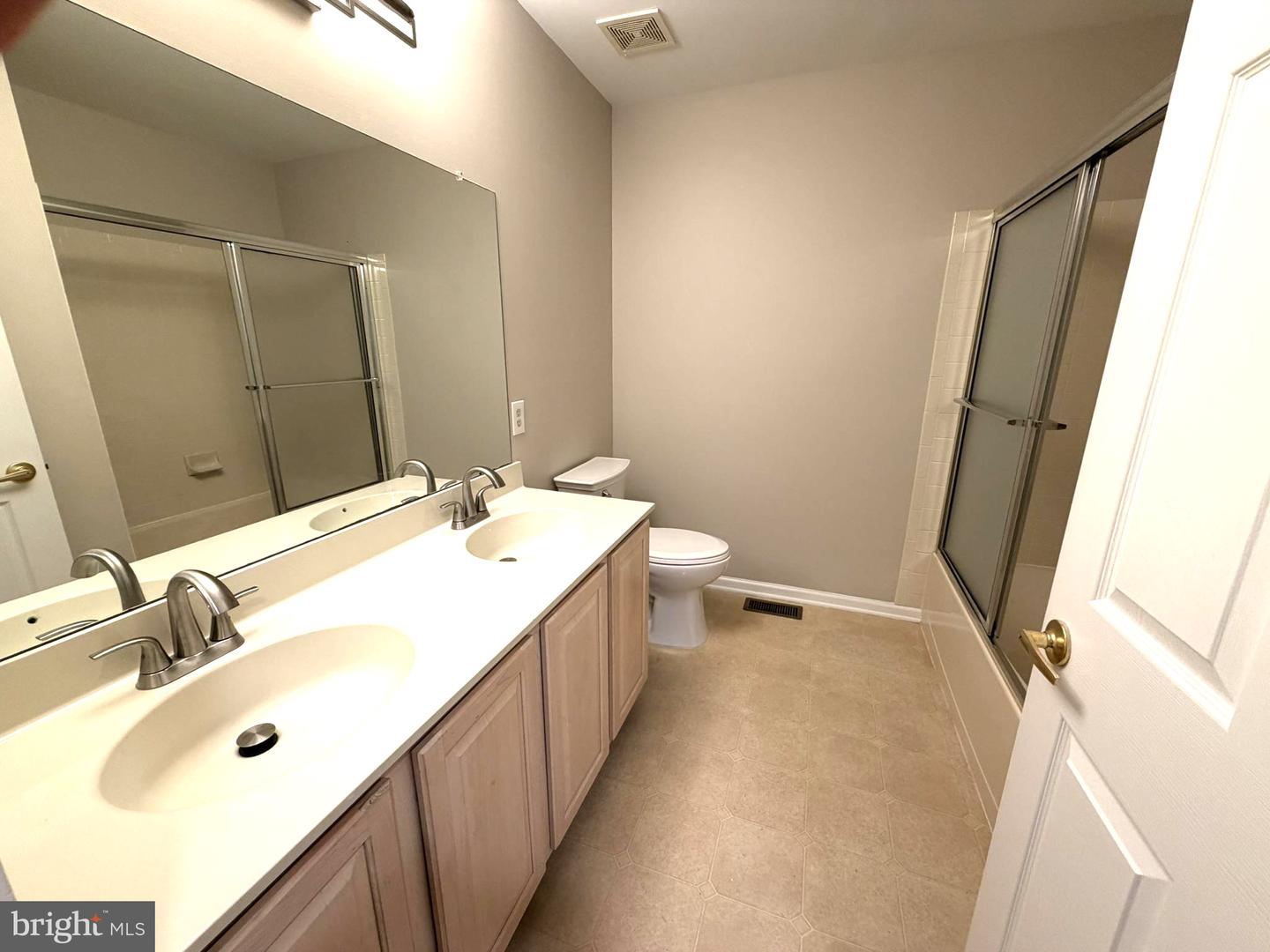 40 Hearthstone Ln Property Photo 17