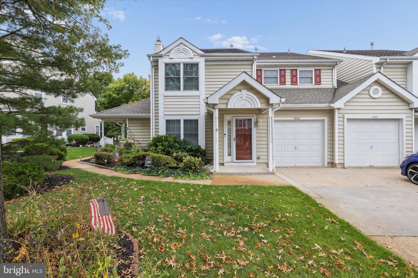 7602-b Normandy Dr Property Photo 1