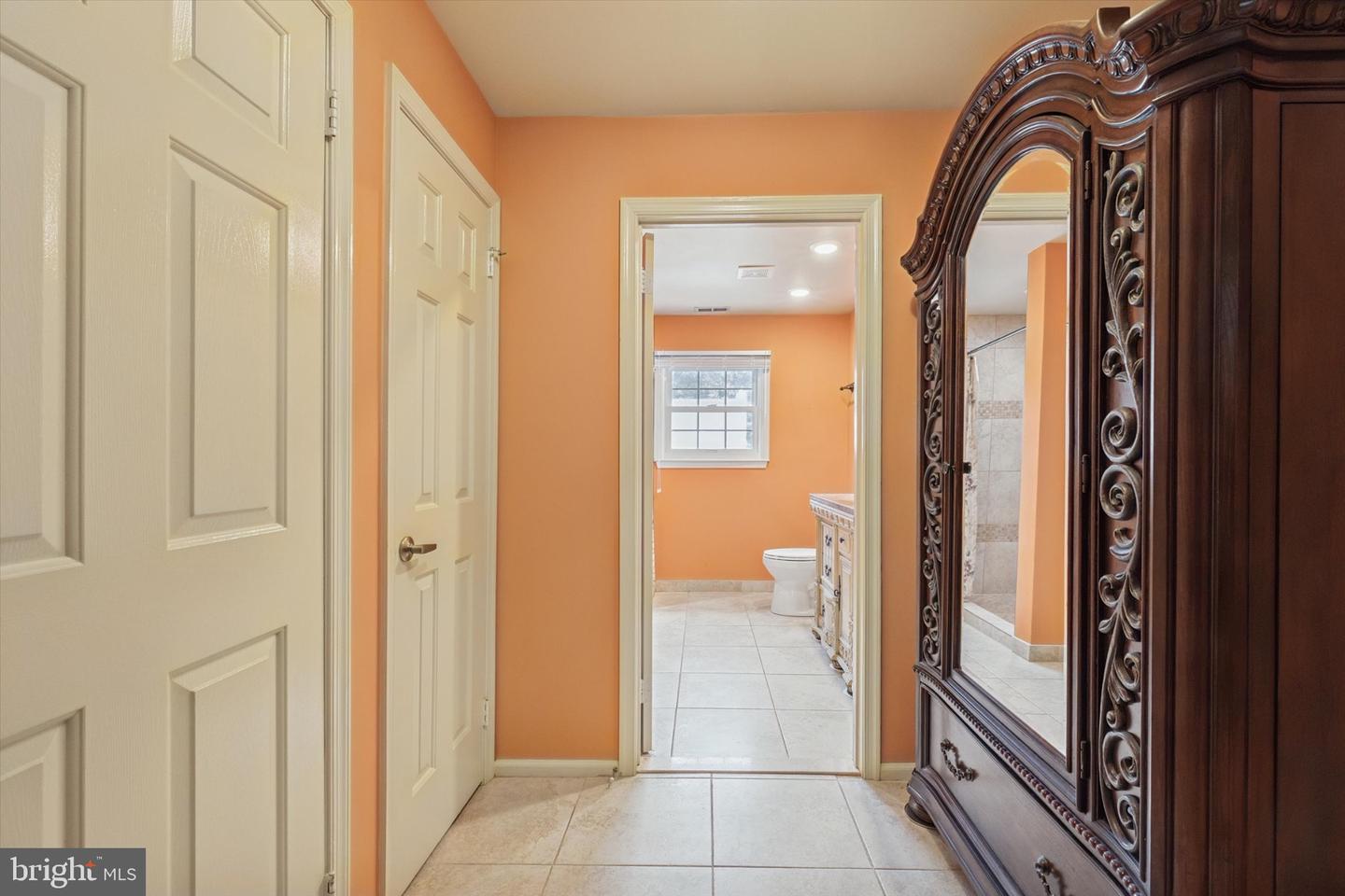 7602-b Normandy Dr Property Photo 16