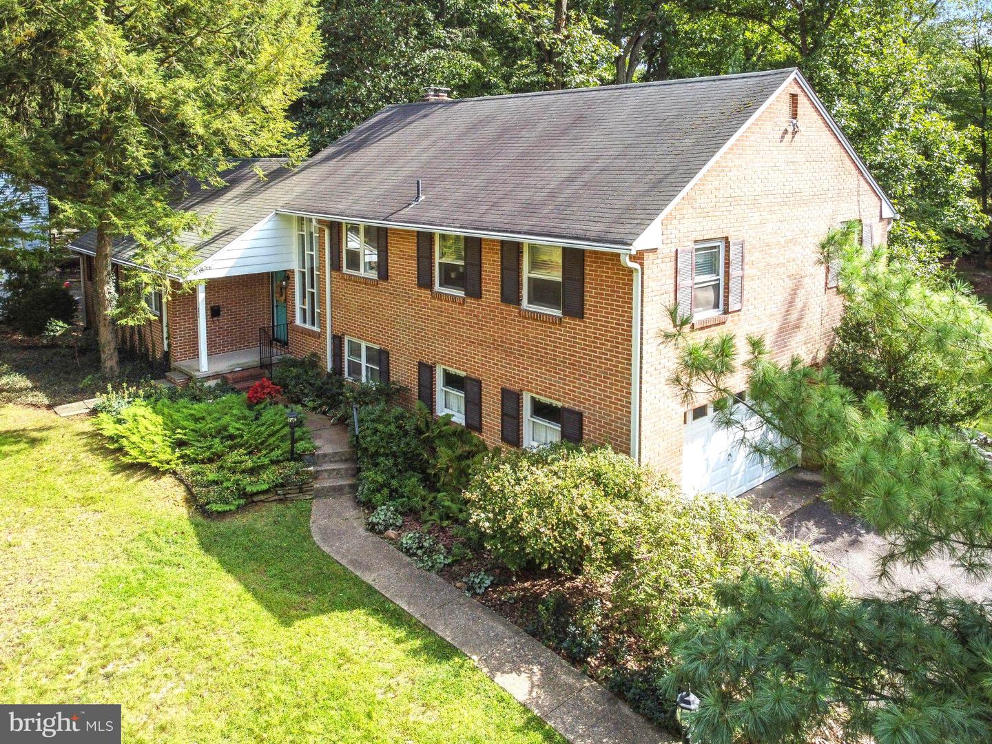 NJBL2121188 Property Photo 1