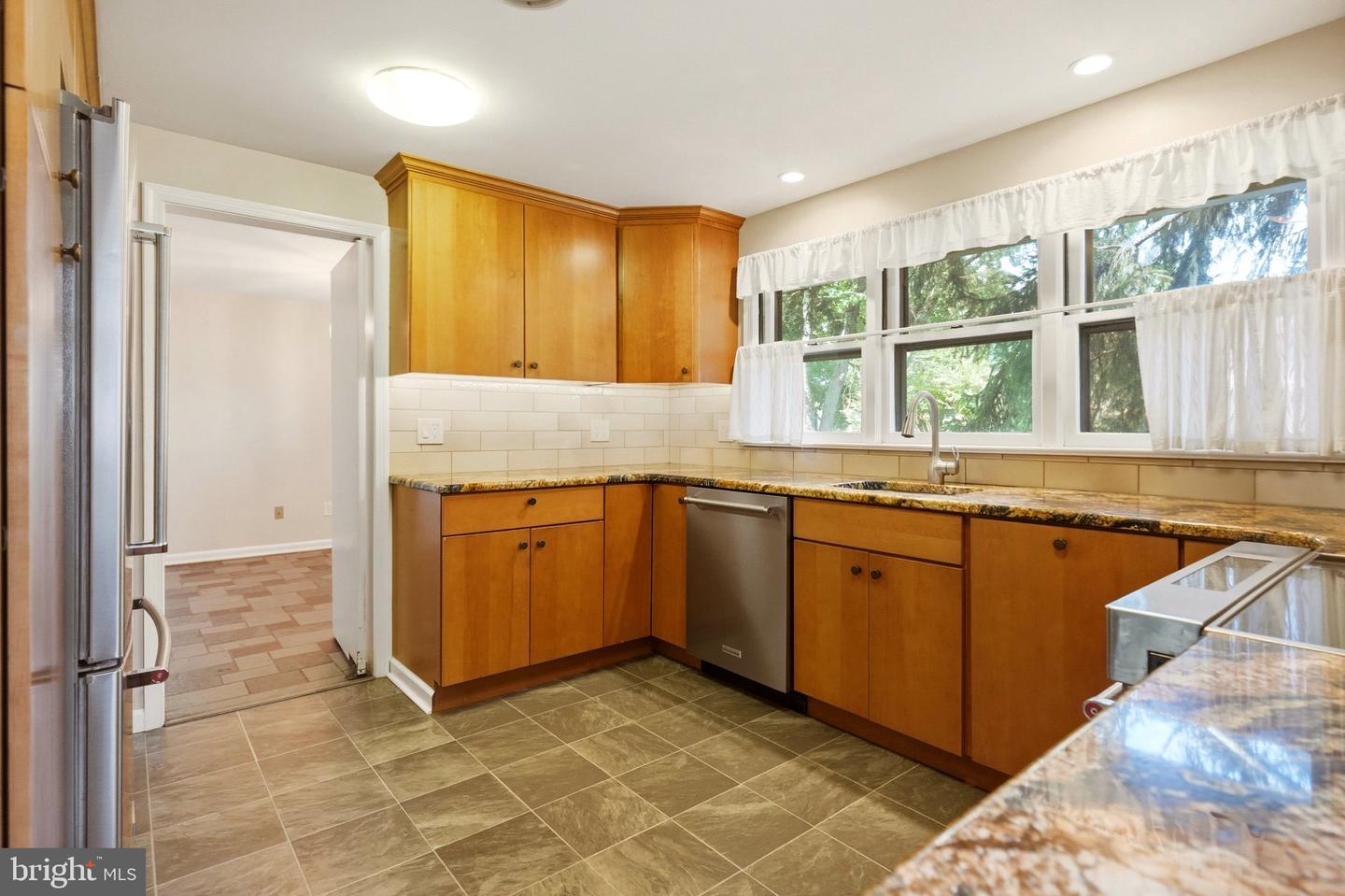 NJBL2121188 Property Photo 10