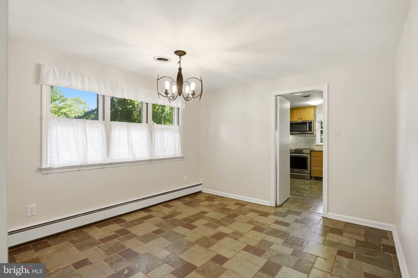 NJBL2121188 Property Photo 11