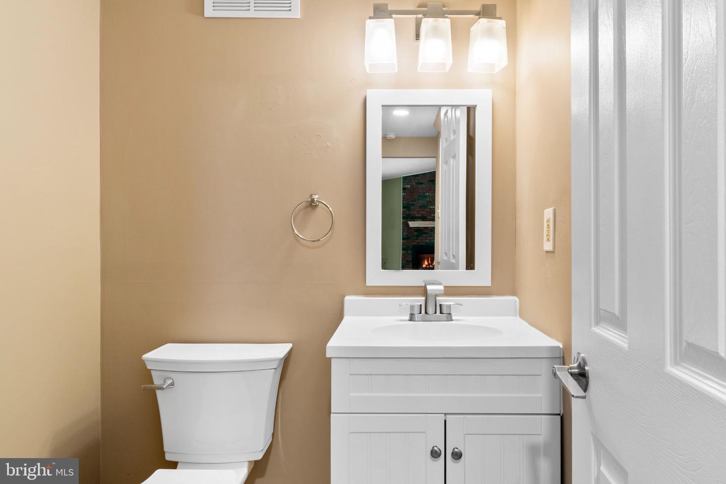 10 Durham Ter Property Photo 13