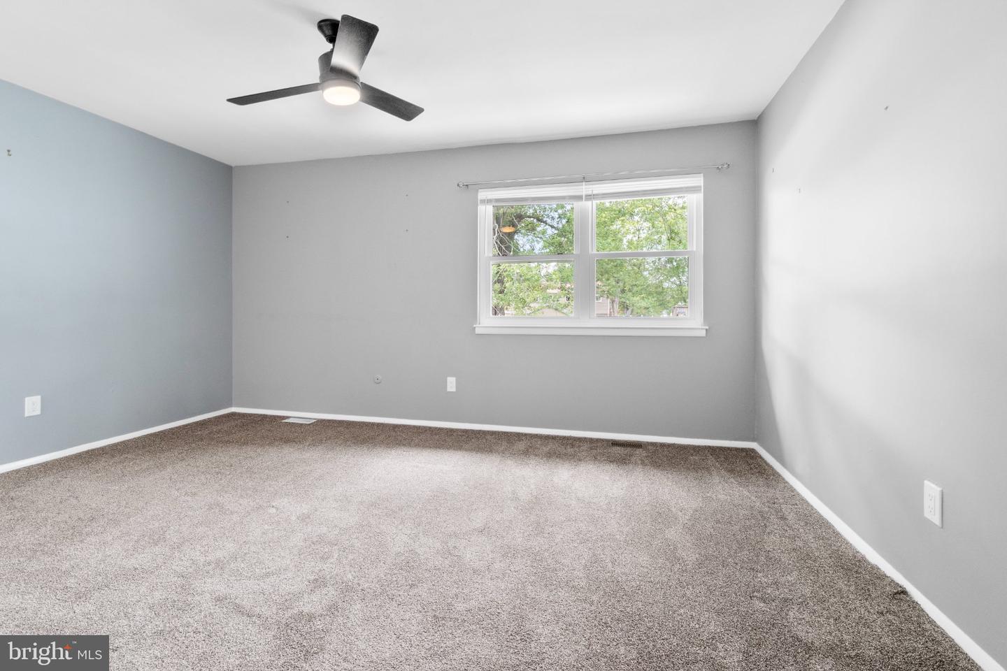 10 Durham Ter Property Photo 14