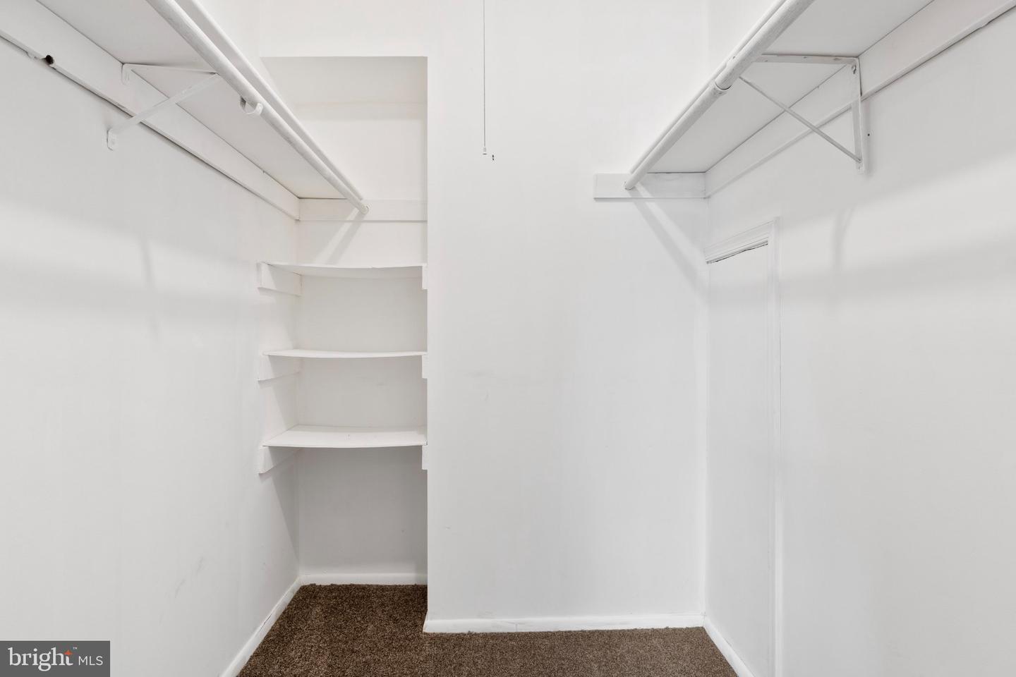 10 Durham Ter Property Photo 17