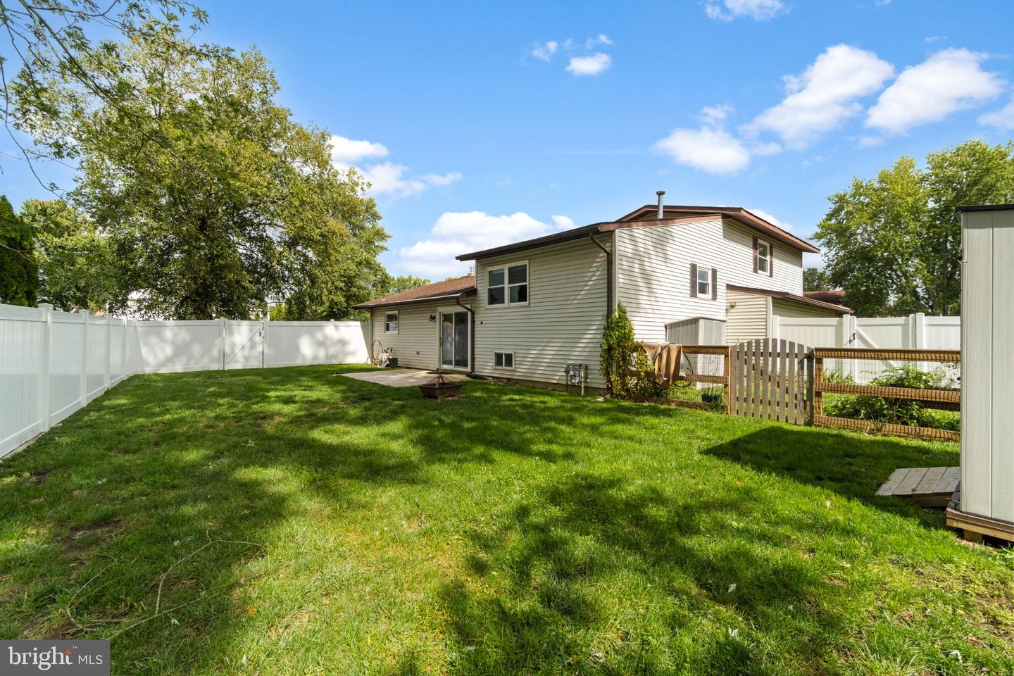 10 Durham Ter Property Photo 25