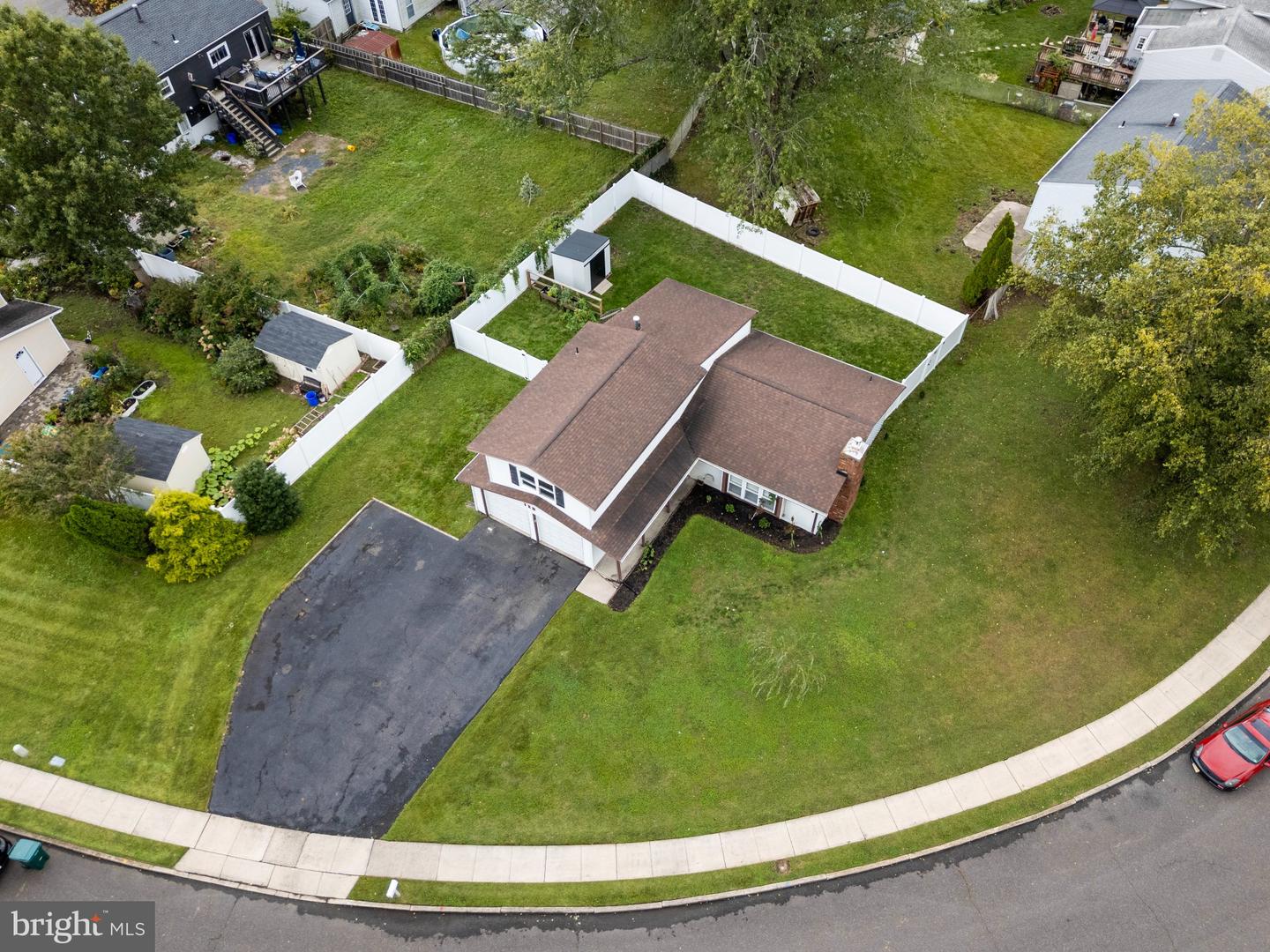 10 Durham Ter Property Photo 29