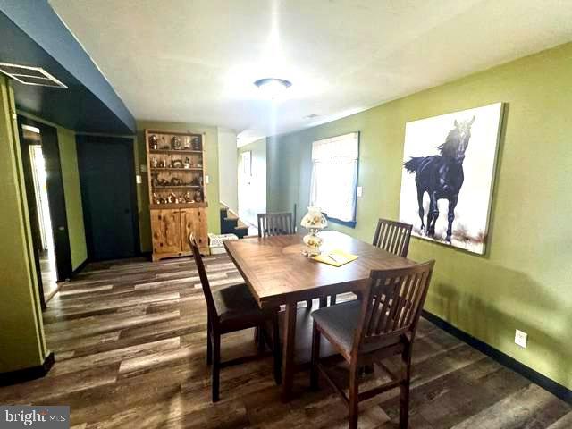 2309 Walnut Ave Property Photo 5