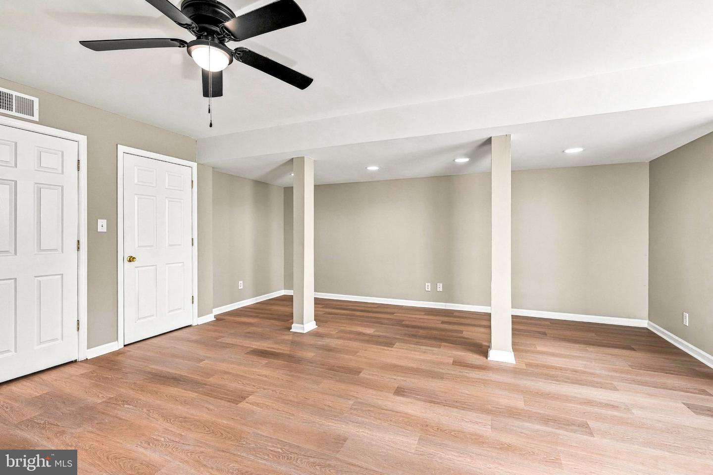 208 Hartford Rd Property Photo 8