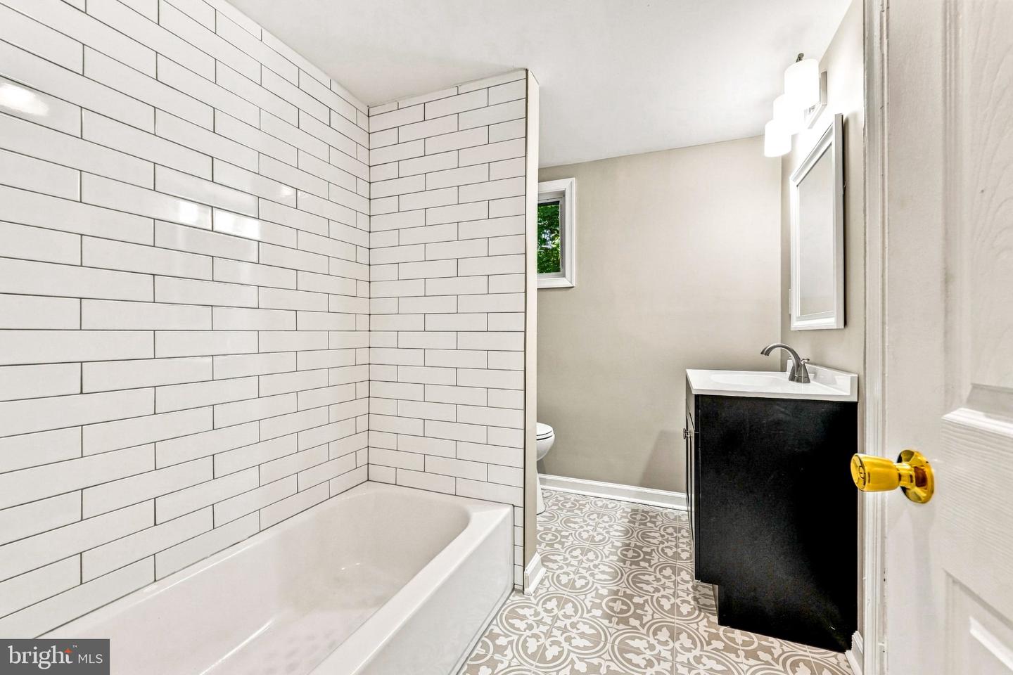 208 Hartford Rd Property Photo 27