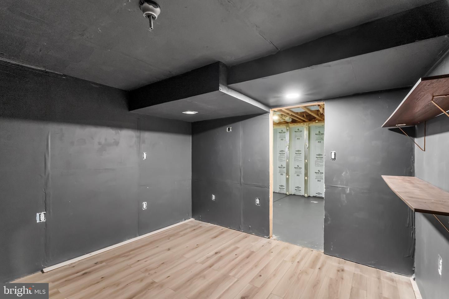 225 Cedar St Property Photo 32