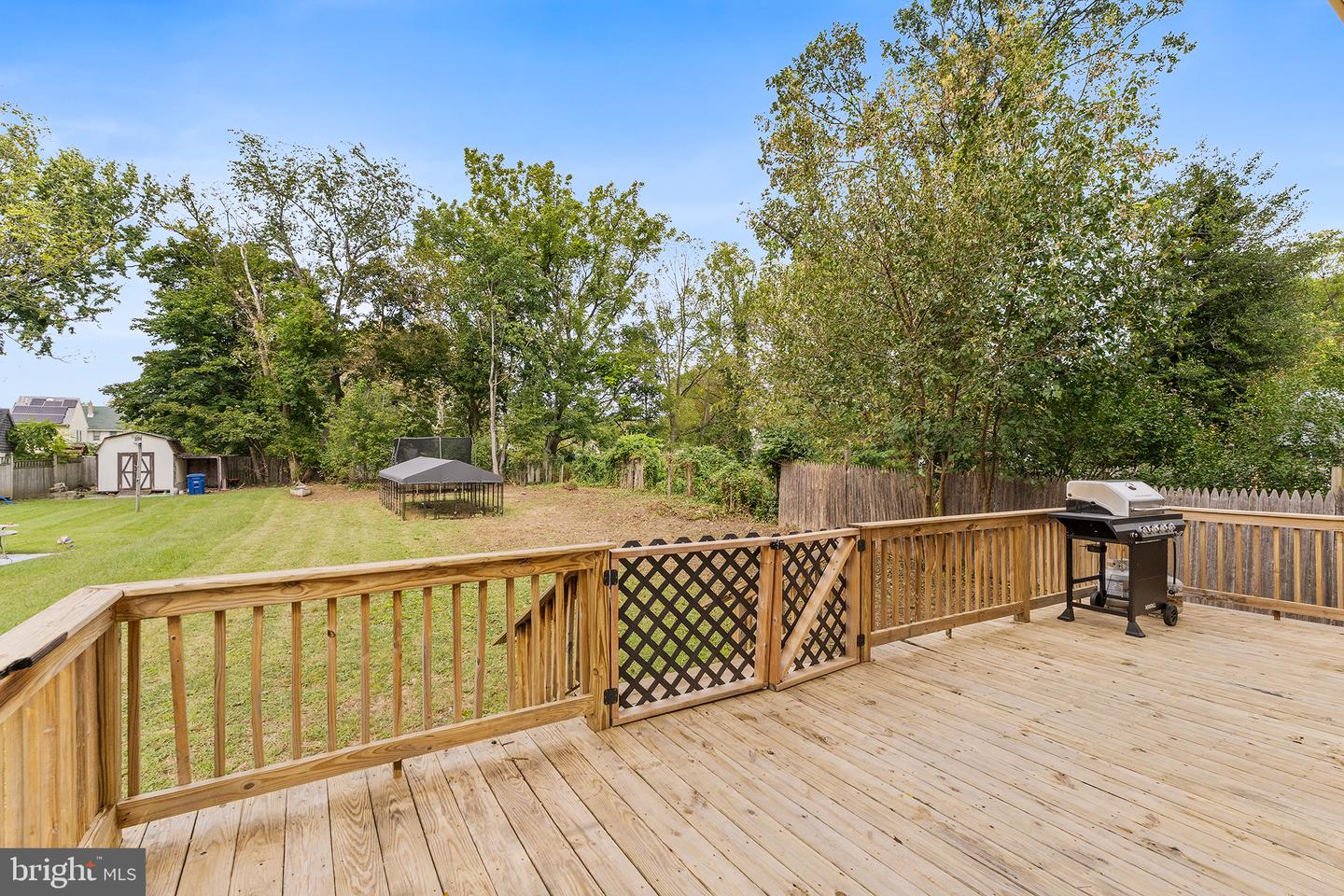 225 Cedar St Property Photo 35