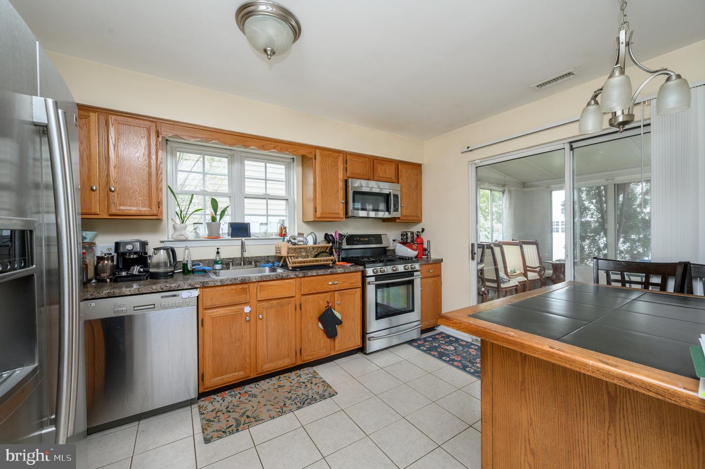 NJBL2121278 Property Photo 6