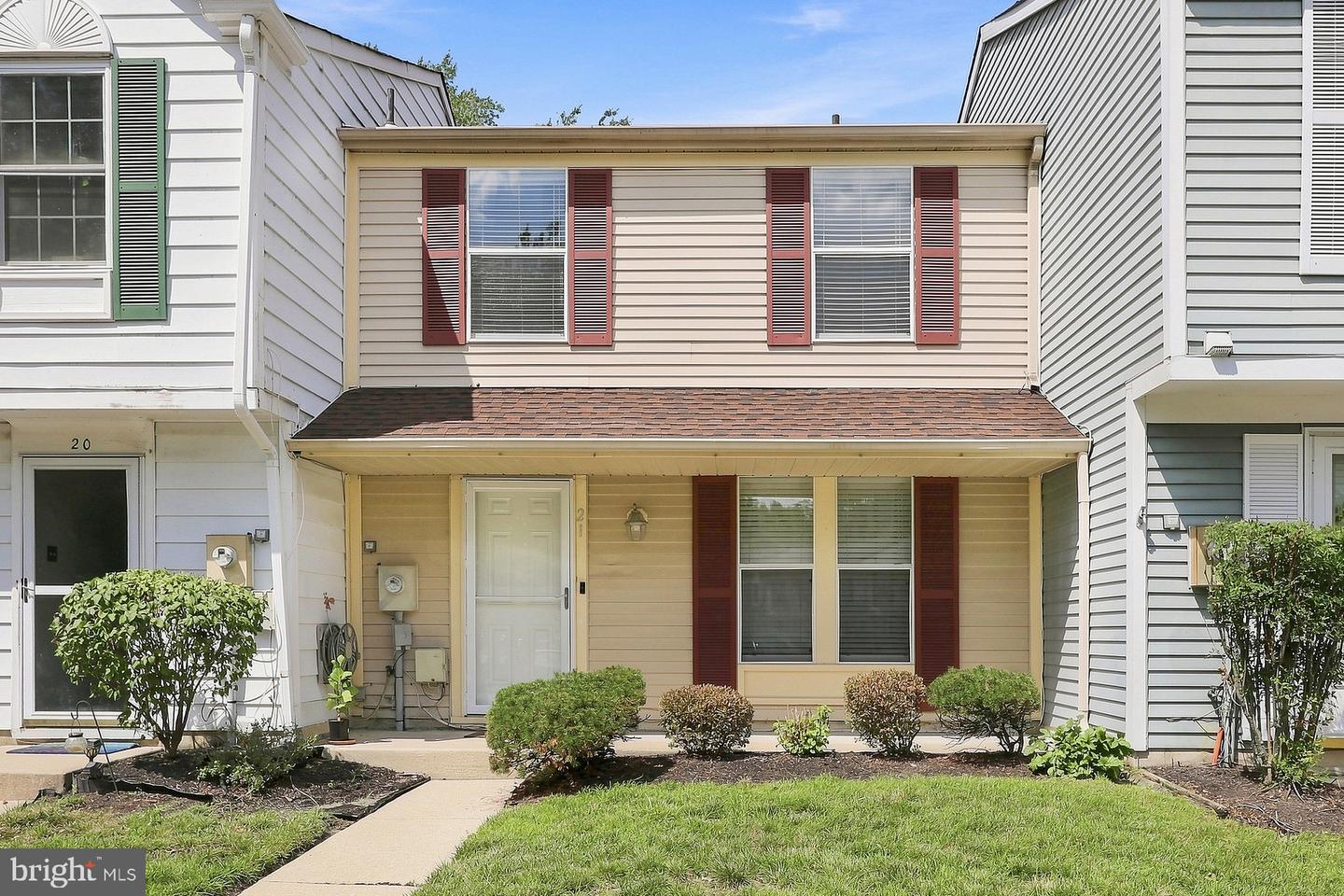 21 WATERVIEW CT Property Photo 1