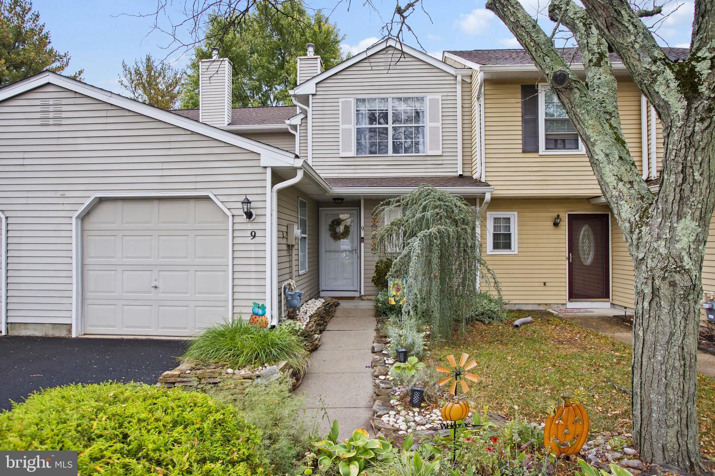 9 Covington Ct Property Photo 1