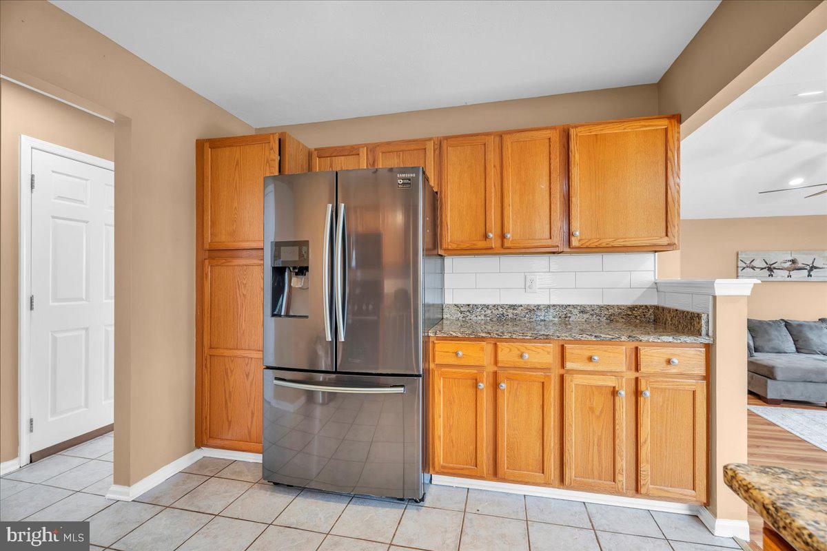 22 Fieldcrest Dr Property Photo 6