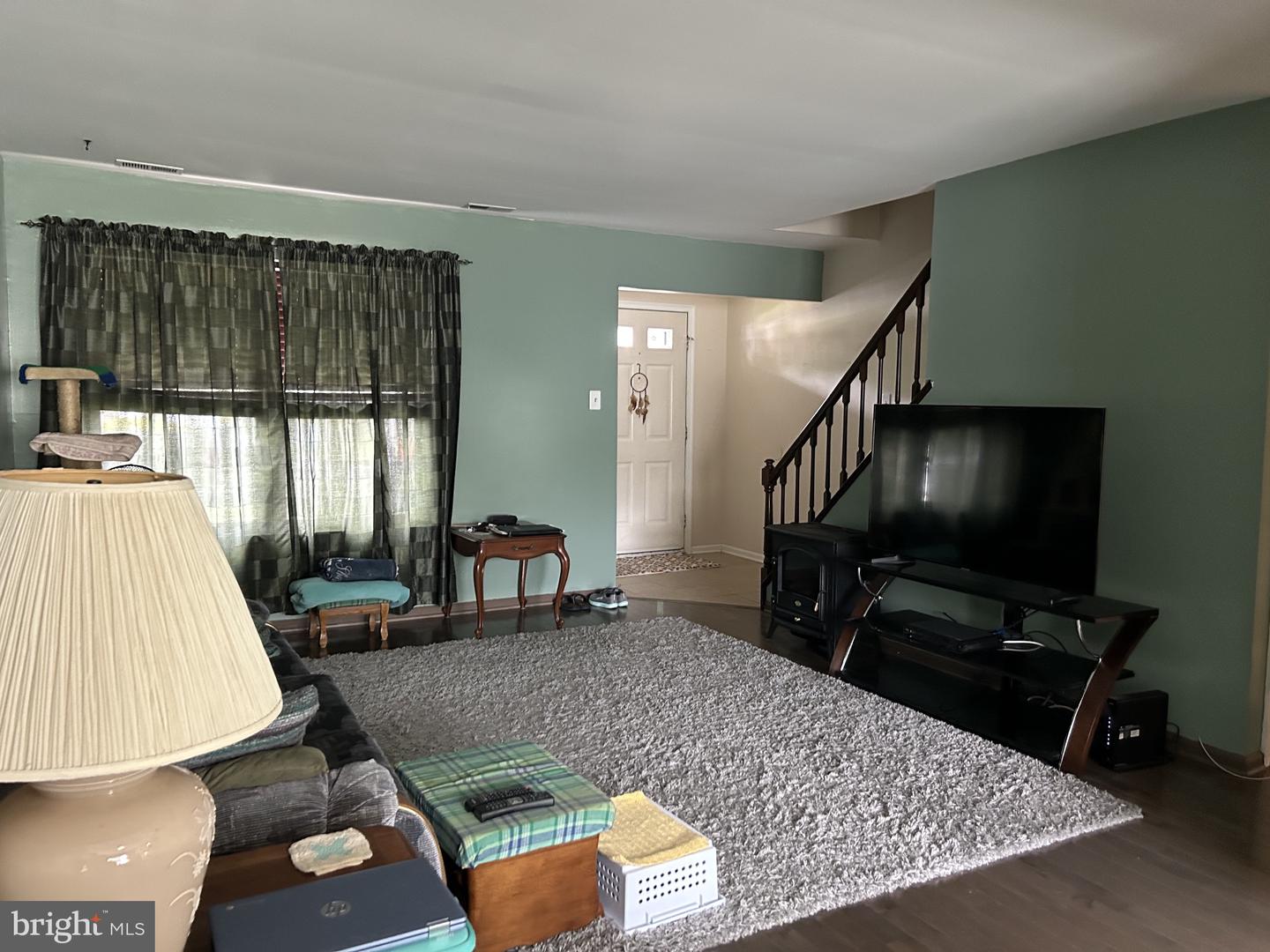 306 Foxwood Ln Property Photo 2