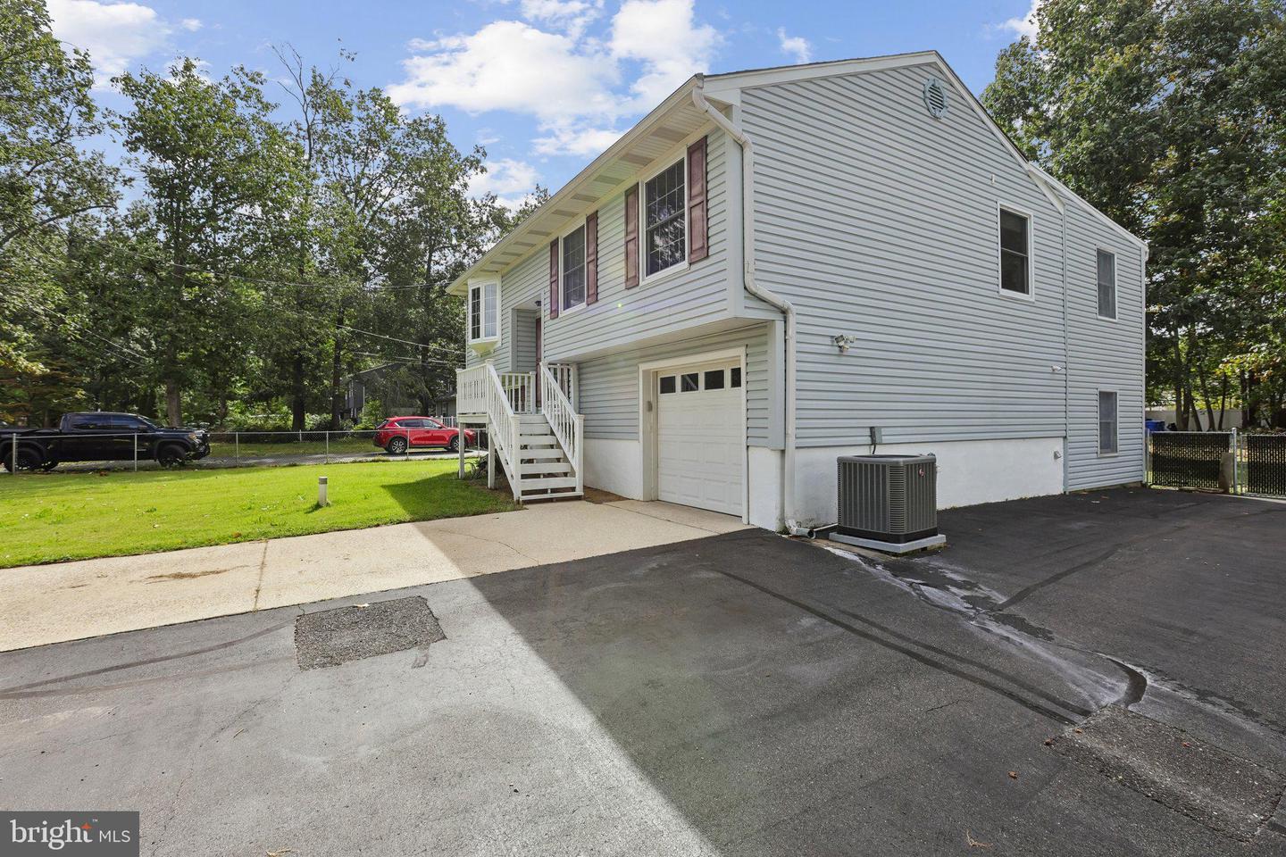 208 Florida Trl Property Photo 2