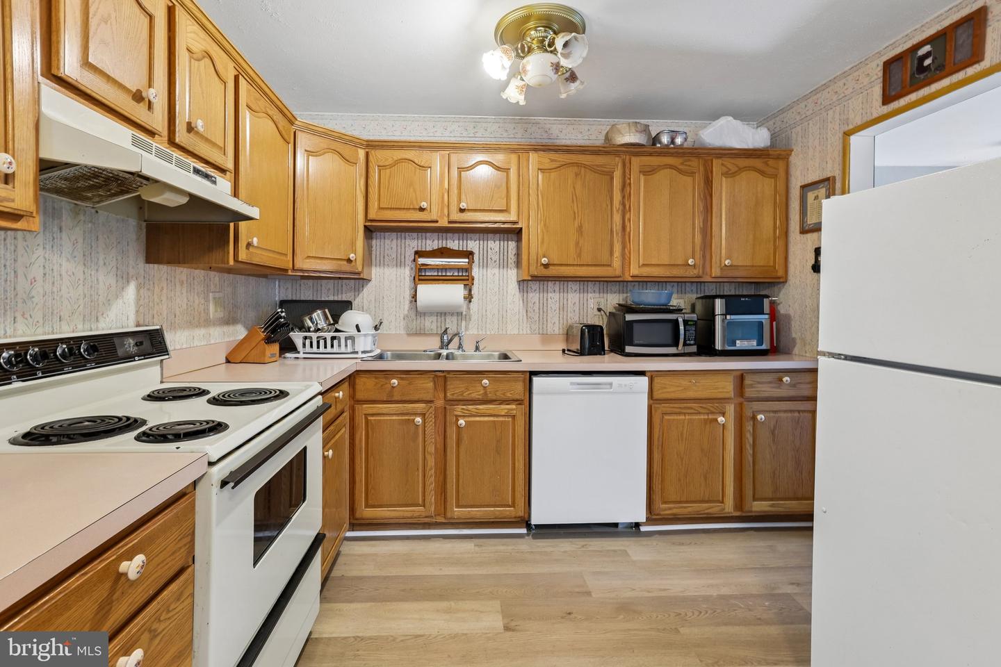 208 Florida Trl Property Photo 6