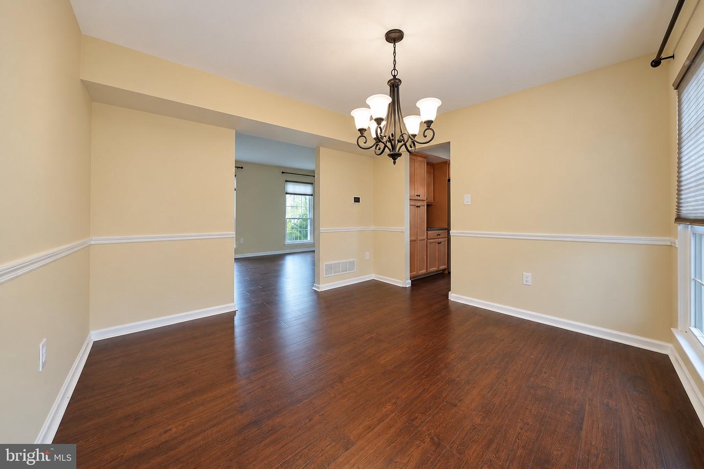 23 Iris Ct Property Photo 11