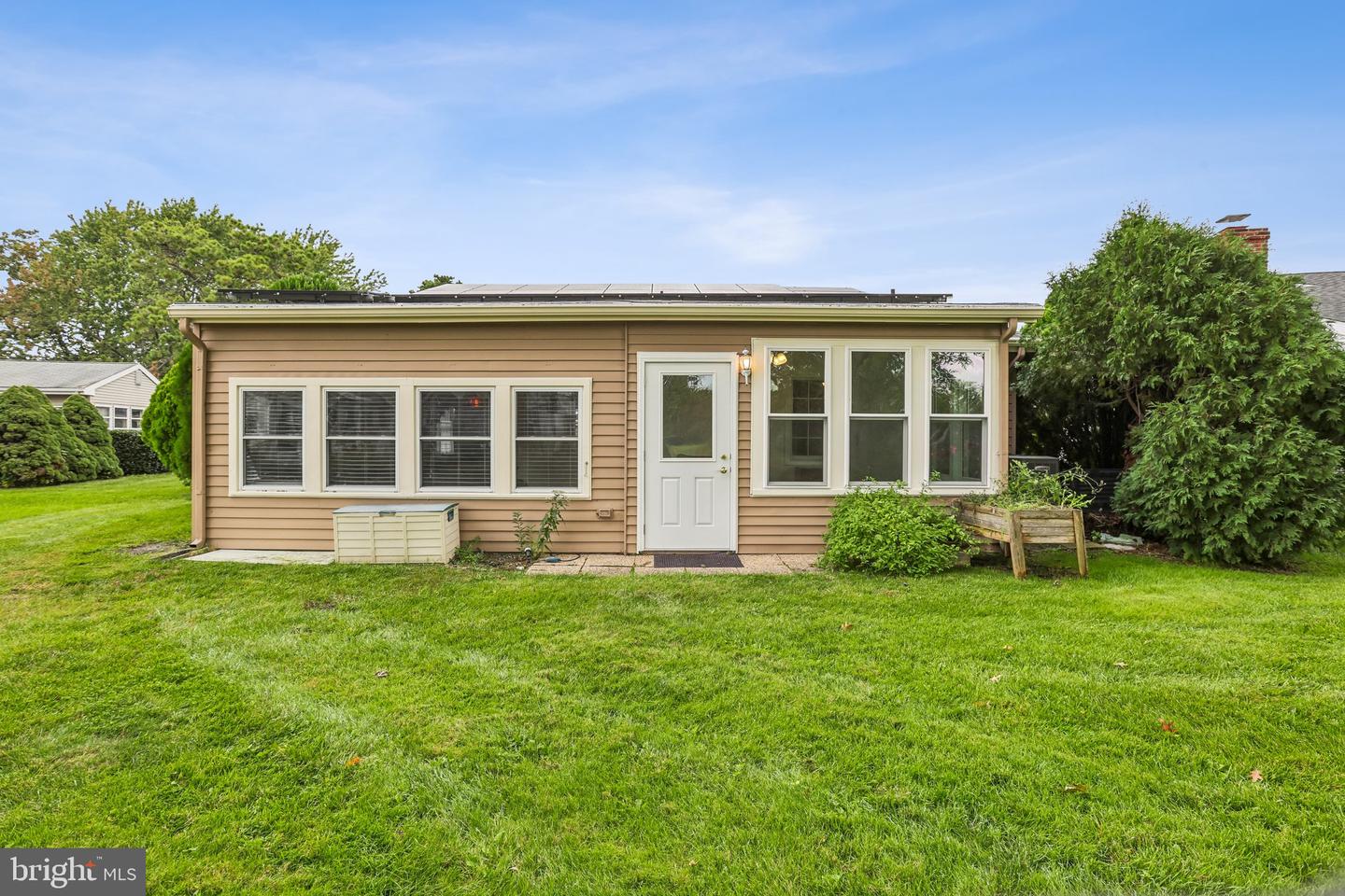 2 Tifani Ln Property Photo 3