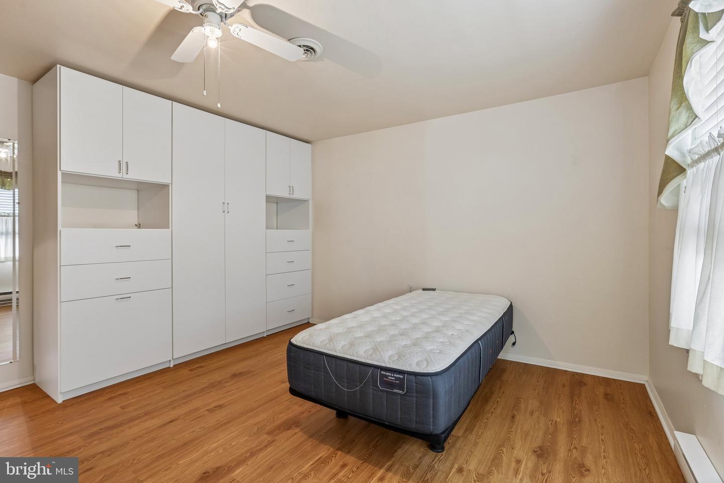 2 Tifani Ln Property Photo 16