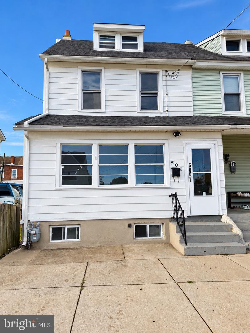 506 TAYLOR ST Property Photo 1