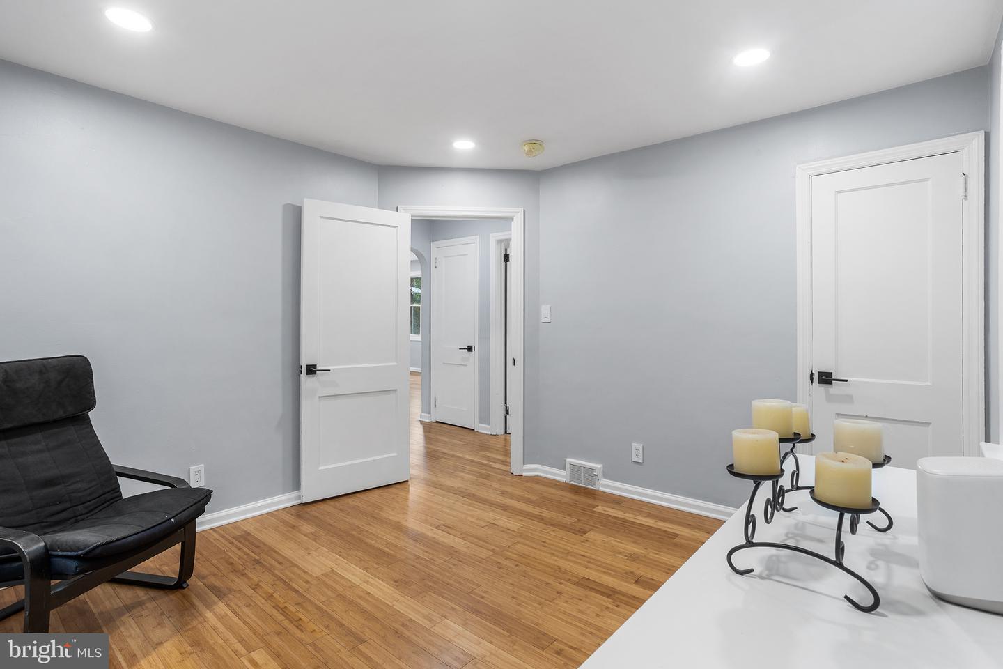 2018 Rancocas Rd Property Photo 5