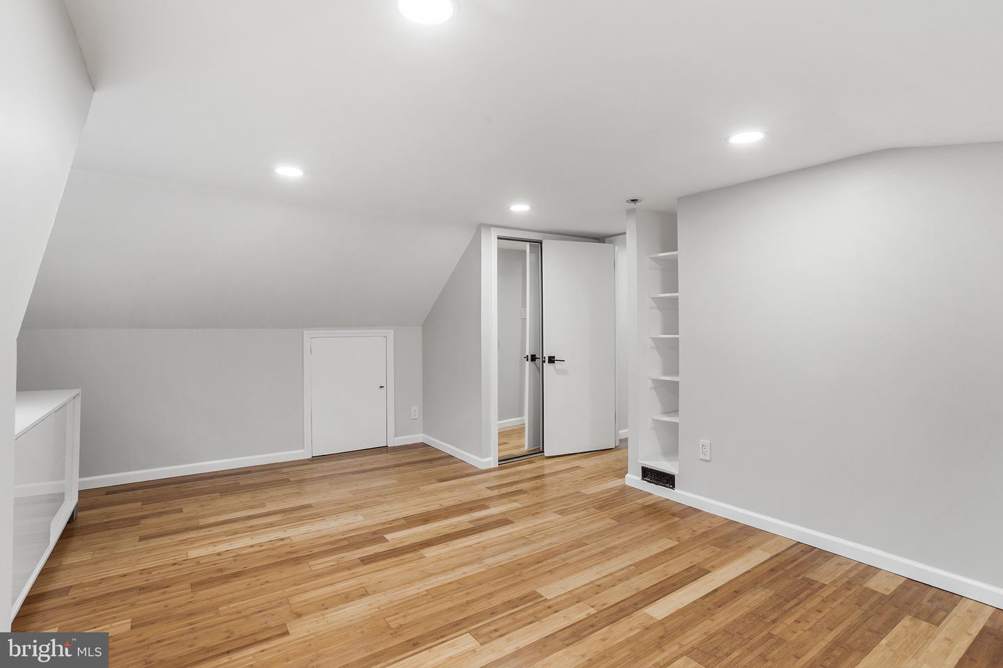 2018 Rancocas Rd Property Photo 25