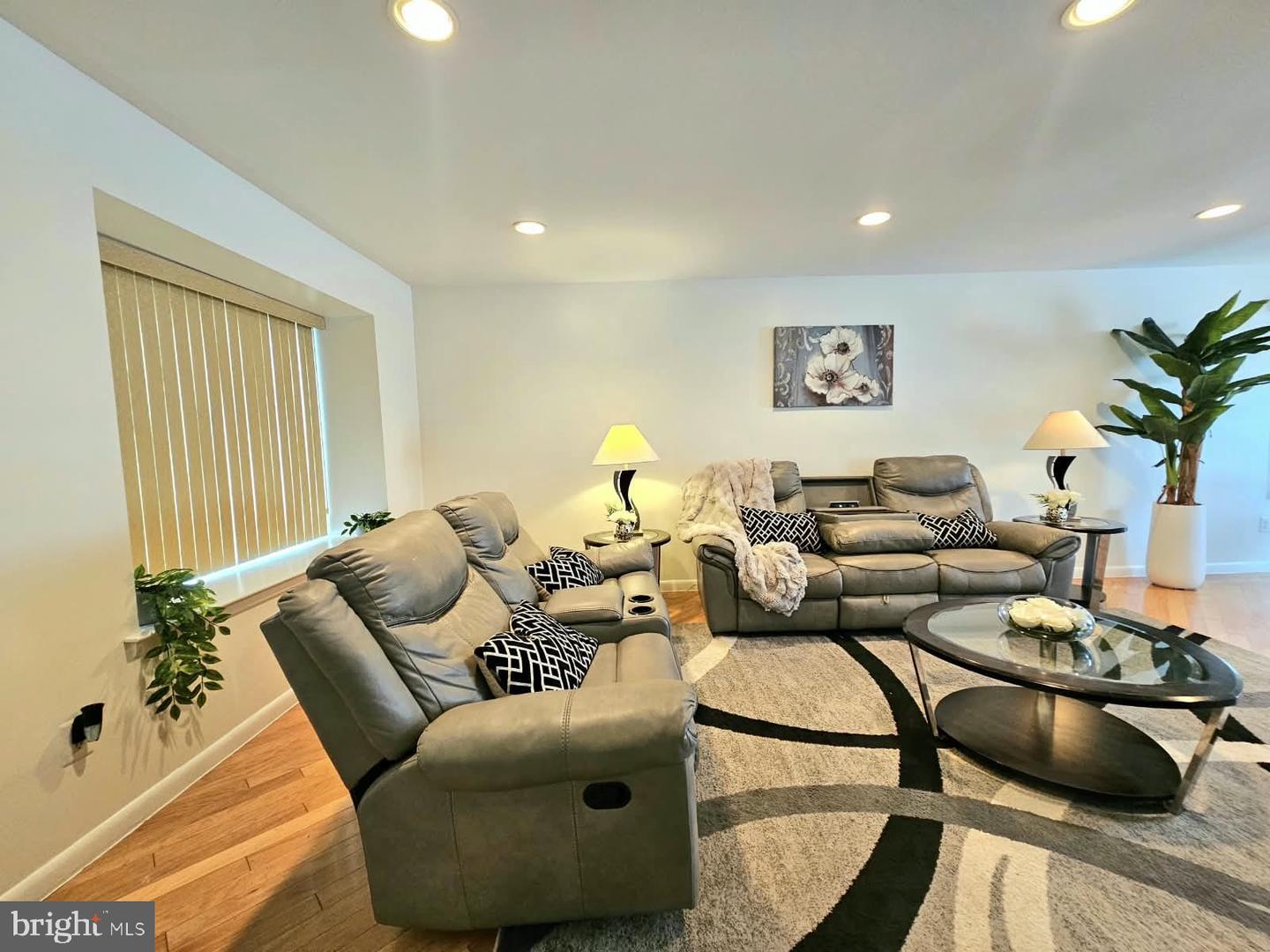 299 Ivy Ct Property Photo 5