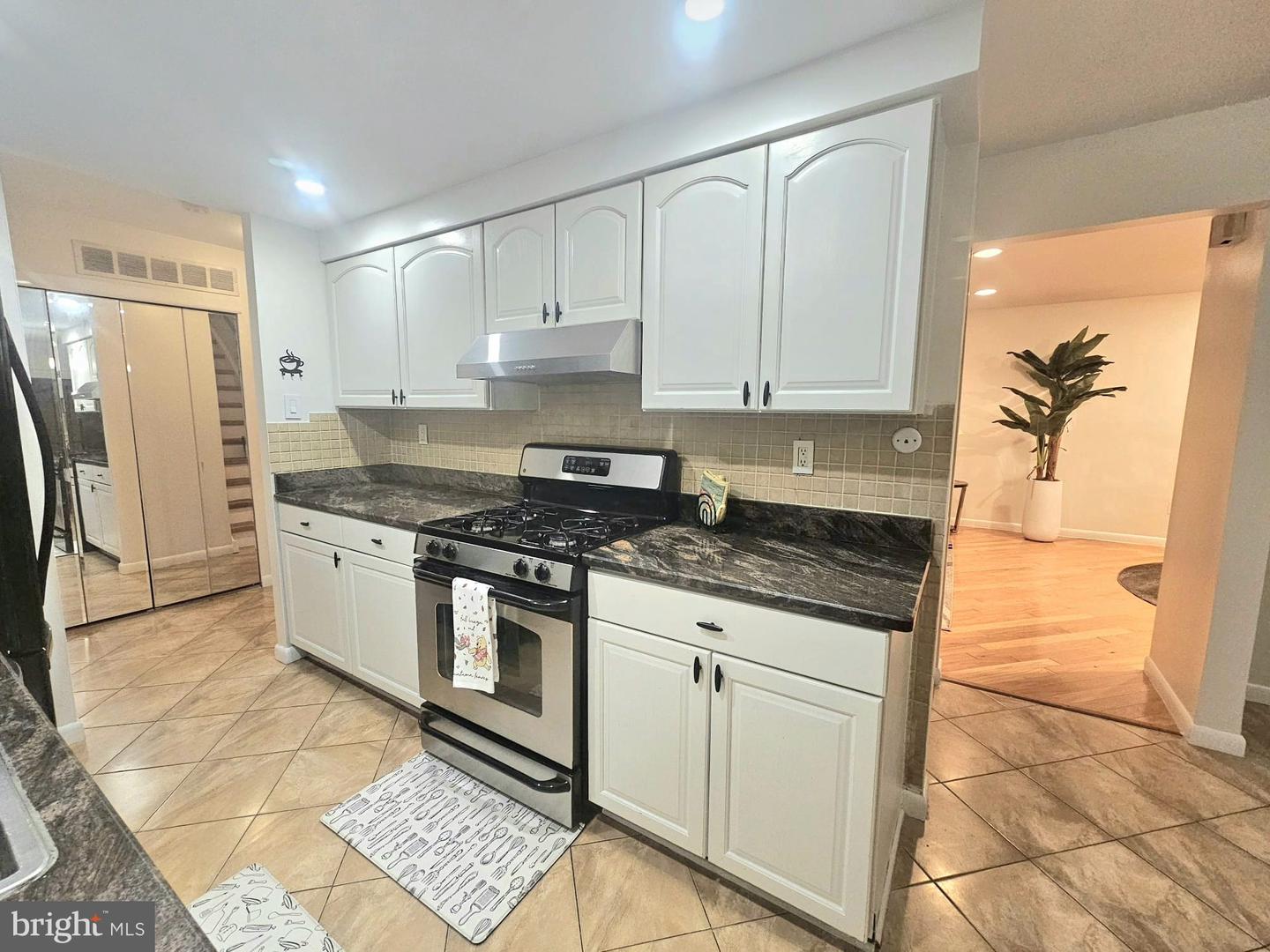 299 Ivy Ct Property Photo 8
