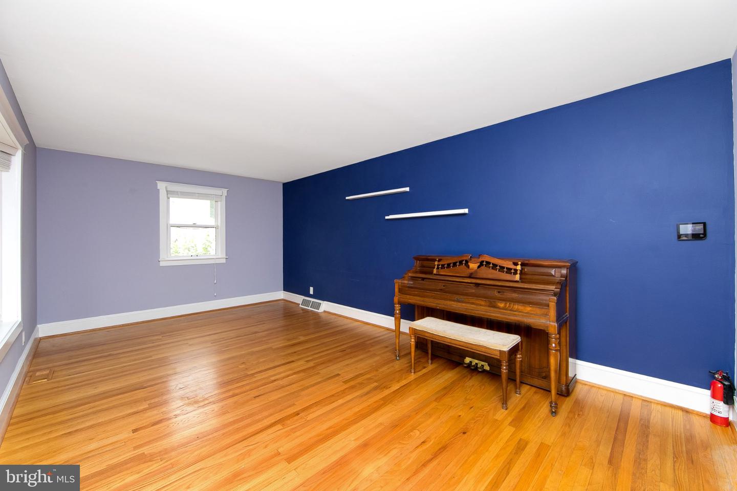 NJBL2121794 Property Photo 5