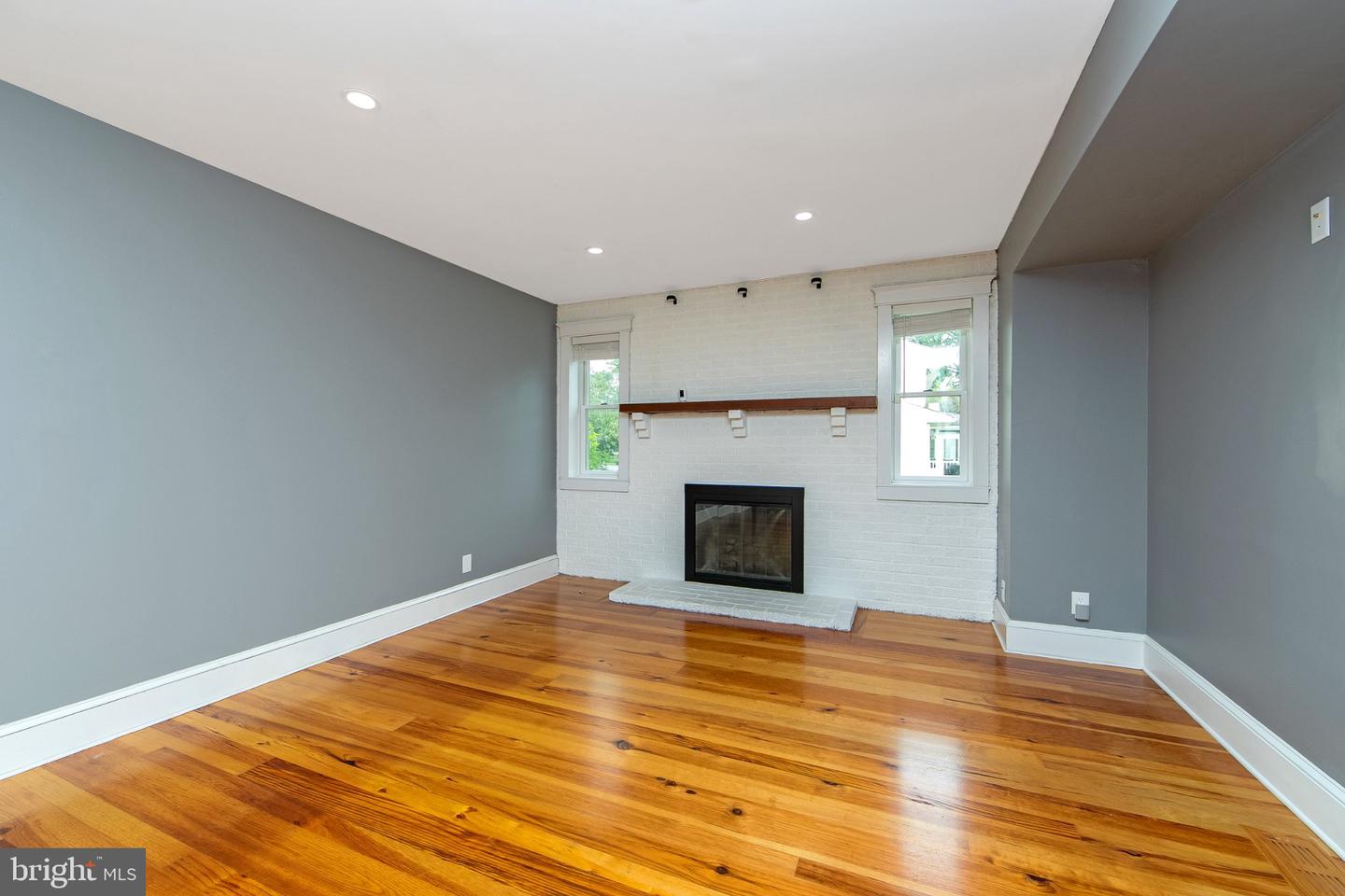 NJBL2121794 Property Photo 22