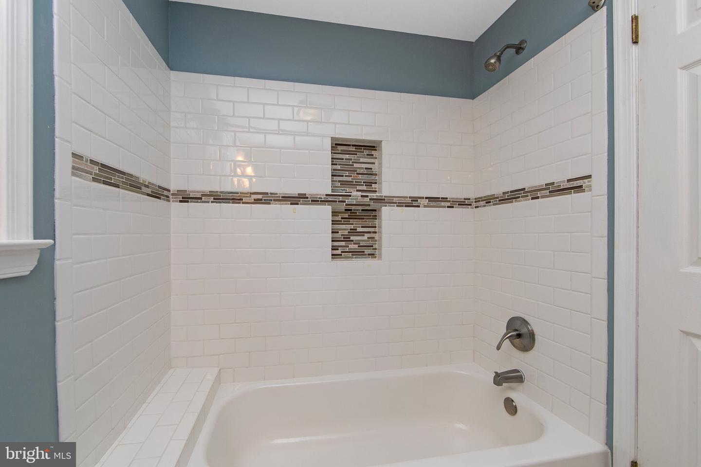 NJBL2121794 Property Photo 42