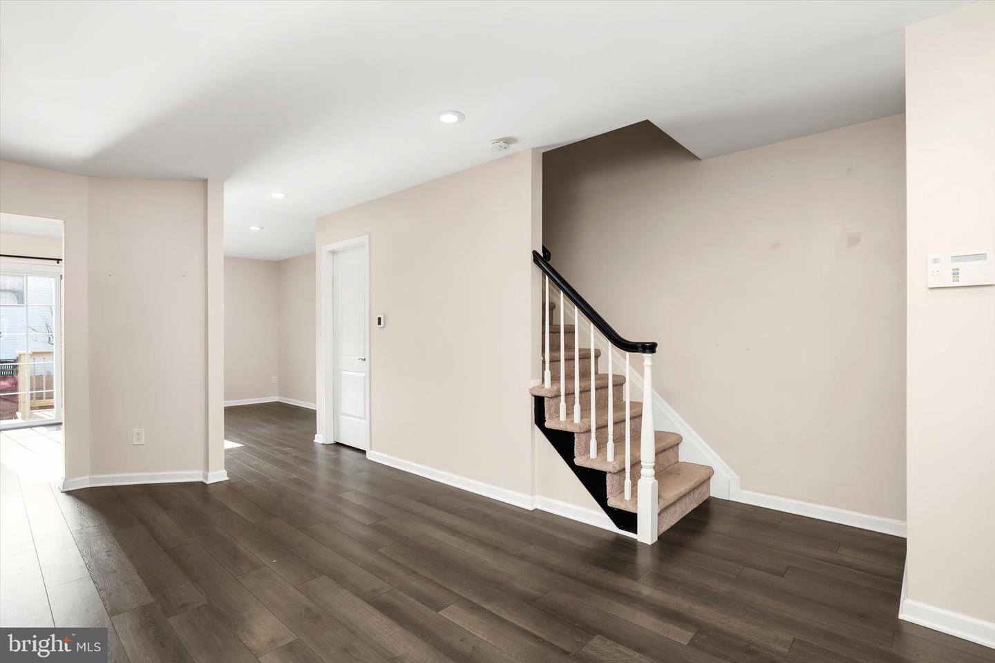 10 Ryans Ct Property Photo 2