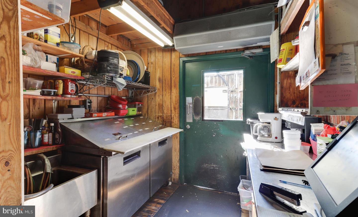 744 Main St Property Photo 19