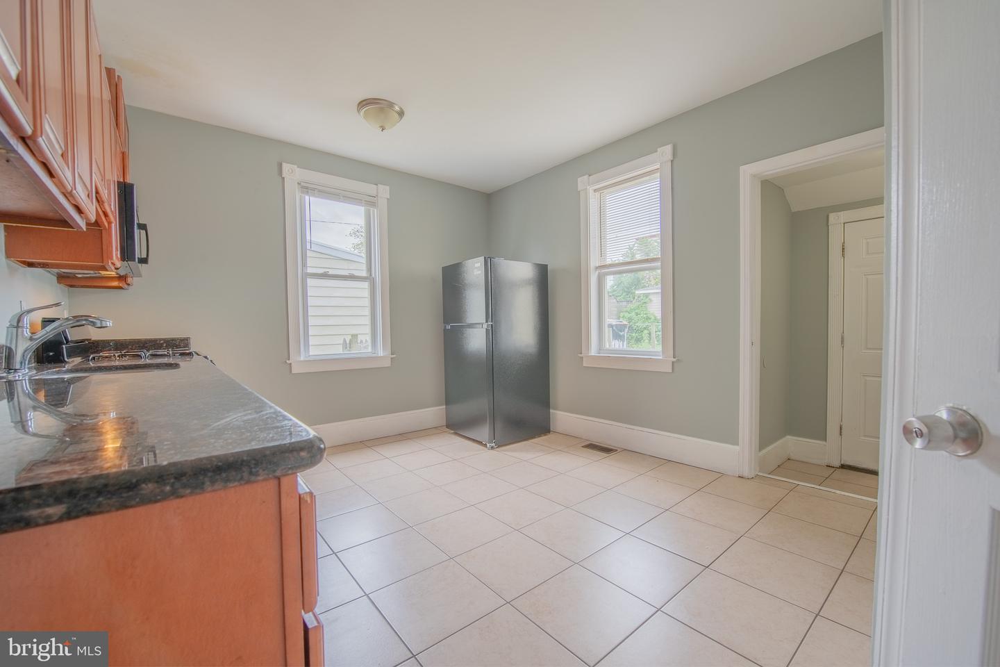 426 Kossuth St Property Photo 5