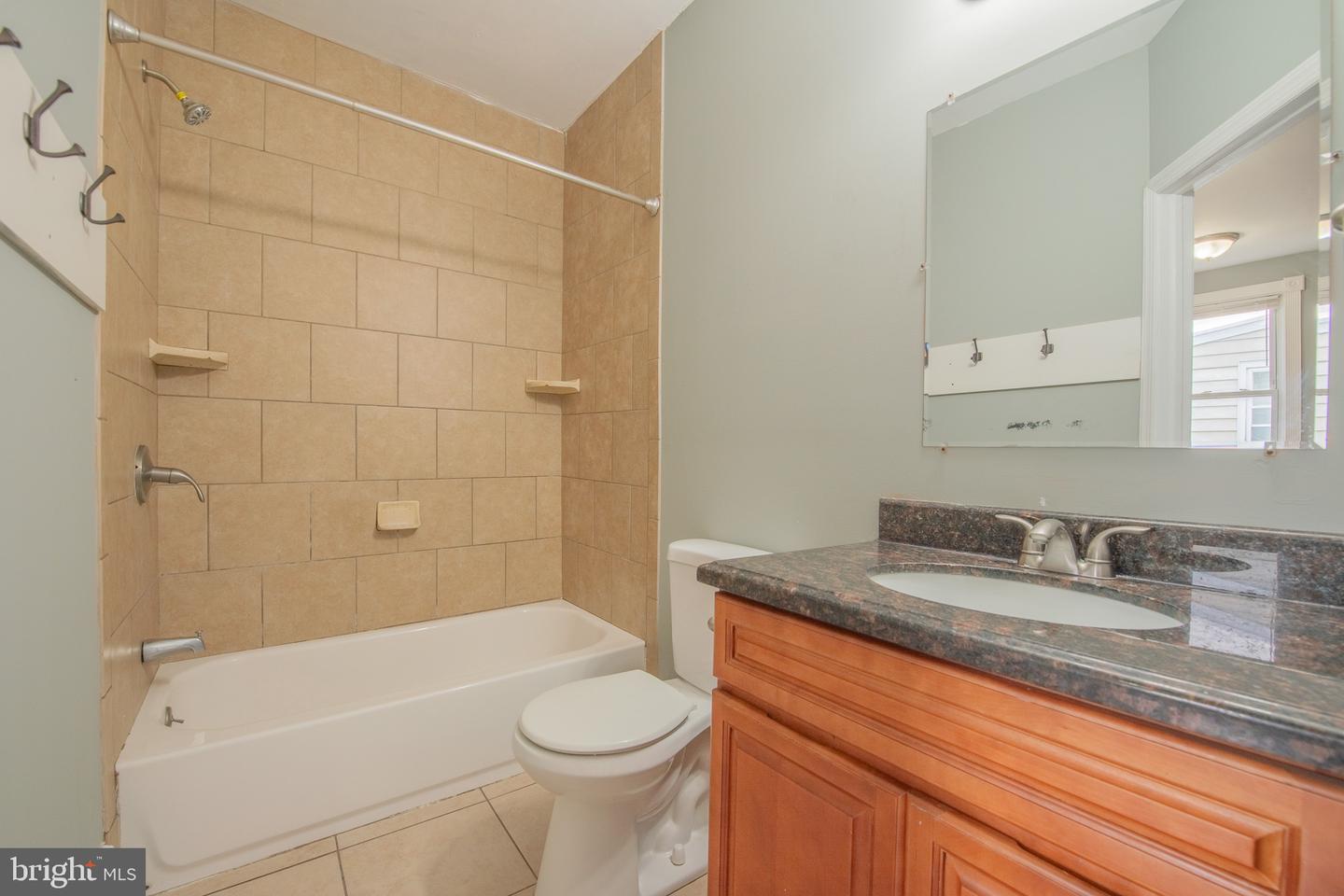 426 Kossuth St Property Photo 7