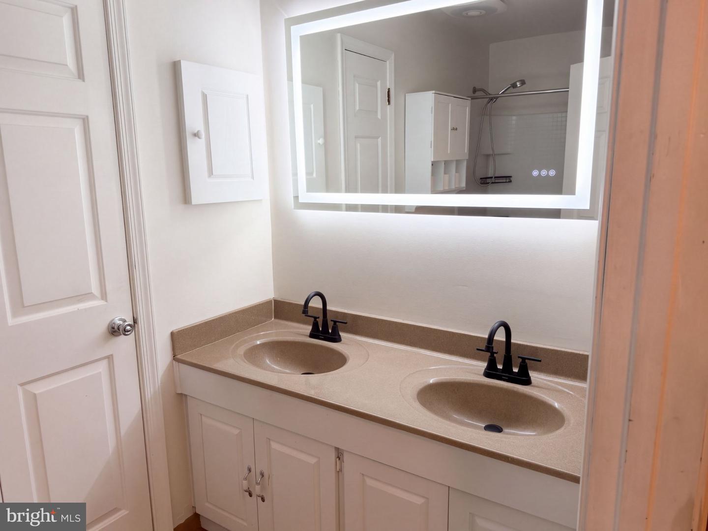 106 Yorktown Ct Property Photo 15