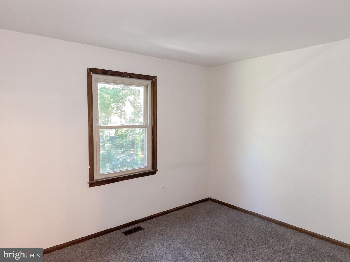 106 Yorktown Ct Property Photo 22