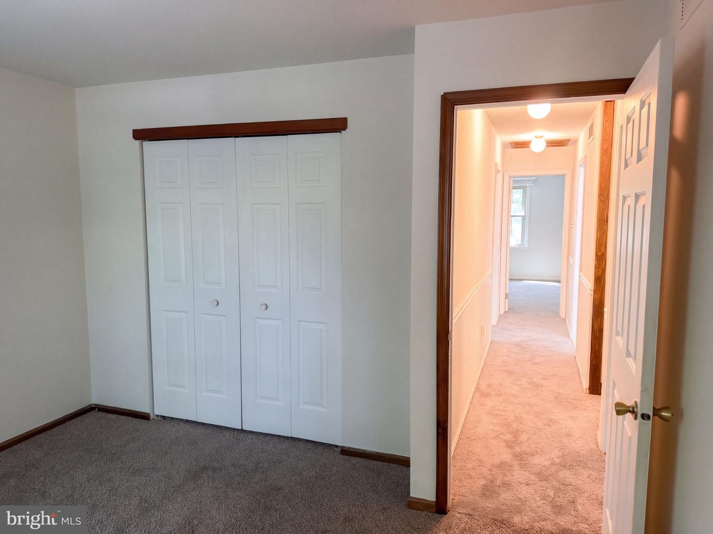106 Yorktown Ct Property Photo 30