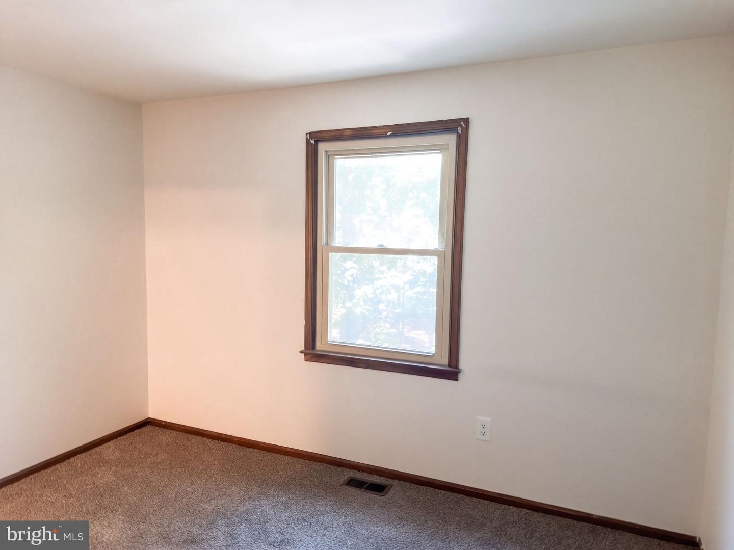 106 Yorktown Ct Property Photo 33