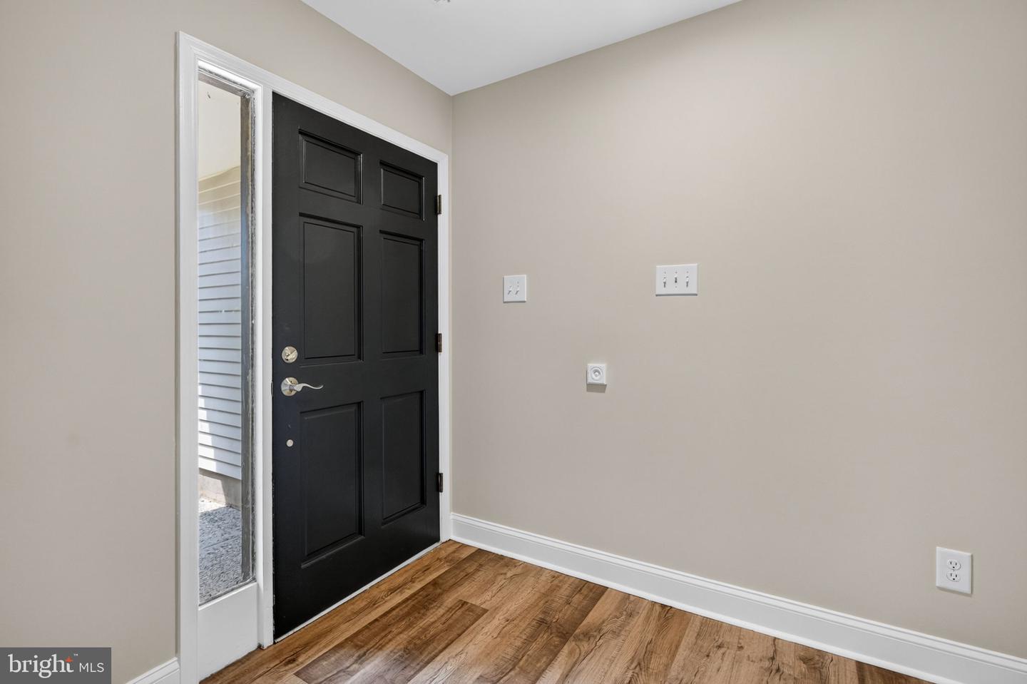 7 Stonybrook Ct Property Photo 3