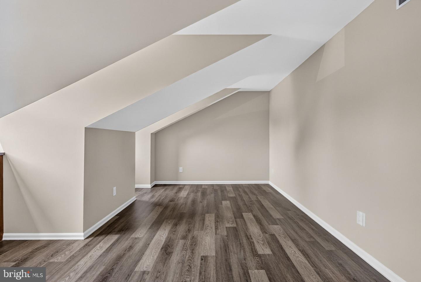 7 Stonybrook Ct Property Photo 27