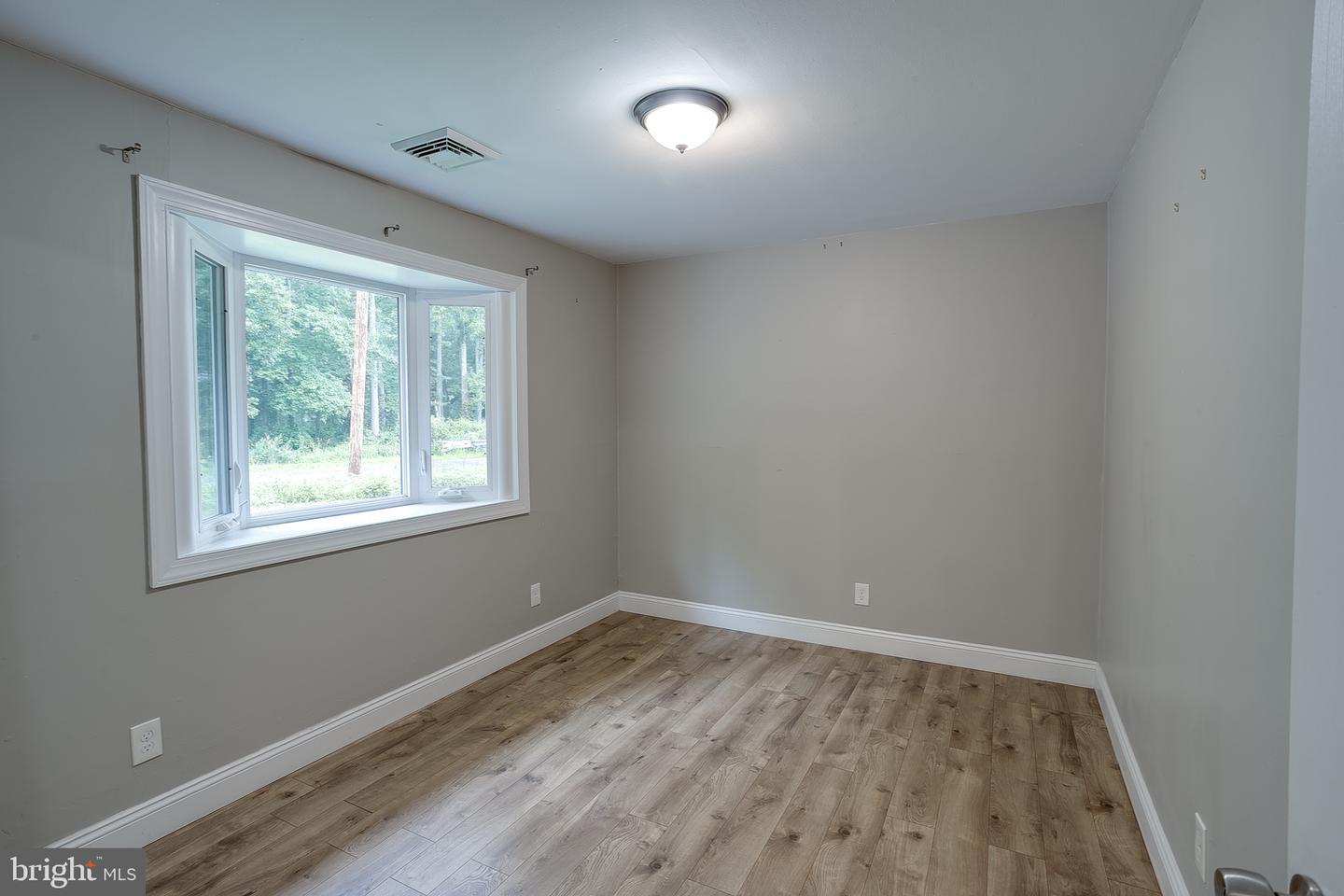 408 Burrs Mill Rd Property Photo 14