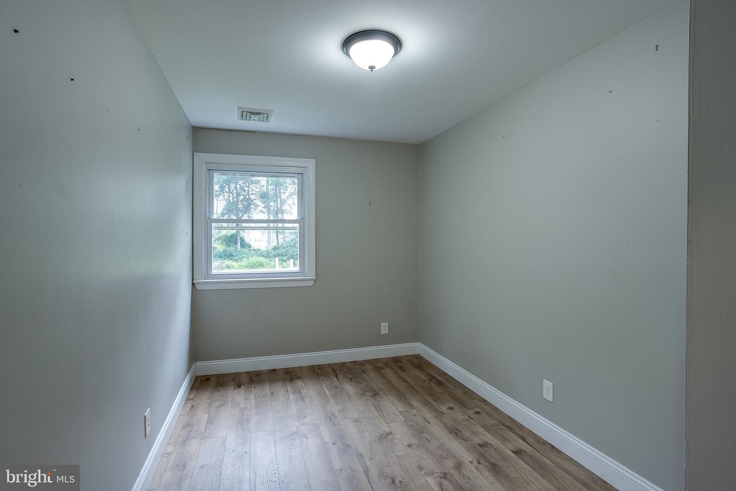 408 Burrs Mill Rd Property Photo 16