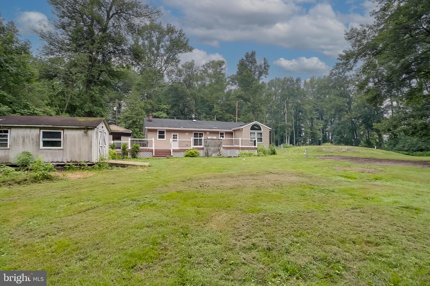 408 Burrs Mill Rd Property Photo 22